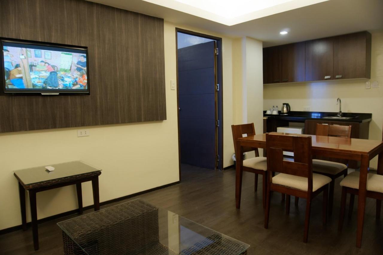 Gt Hotel Iloilo Exterior photo